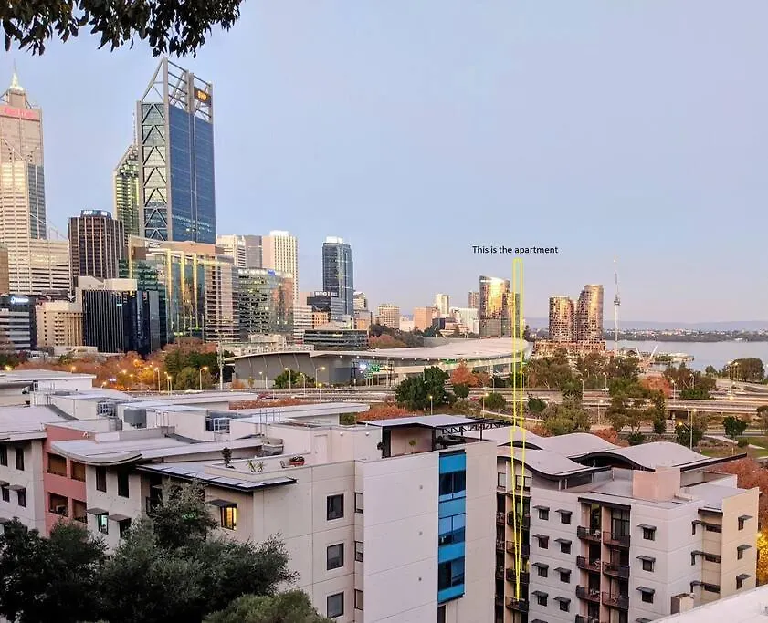Apartment City & Lakeside With Free Parking, Pool And 10 Mins Walk Into The City Perth Australia